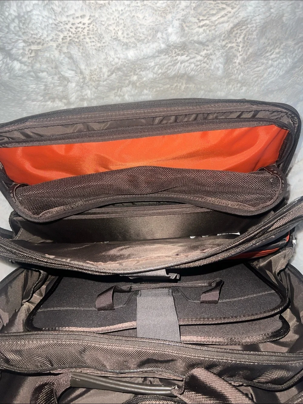 Samsonite Brown Rolling Travel luggage with Telescoping Handle